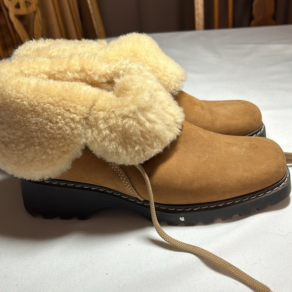C La Canadienne boots. Ladies.8W made in Canada wear up or down. New/Firm - Picture 8 of 11
